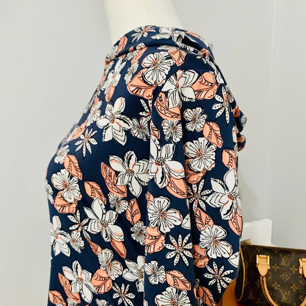 ASPEN RASHGUARD WITH HOODIE SWIM TOP - Picture 8 of 10